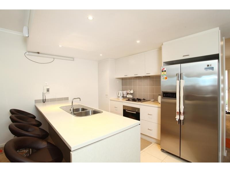 Taylors Hill VIC 3037