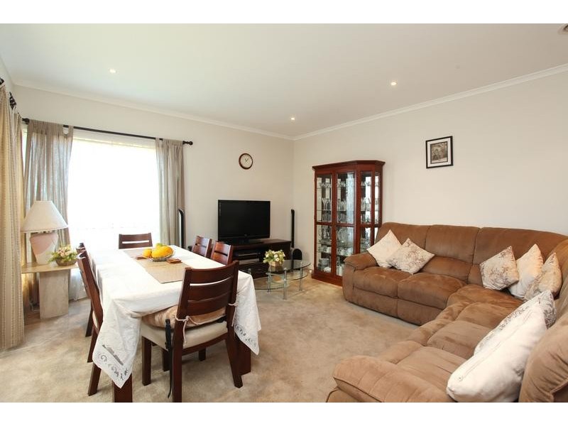 Taylors Hill VIC 3037