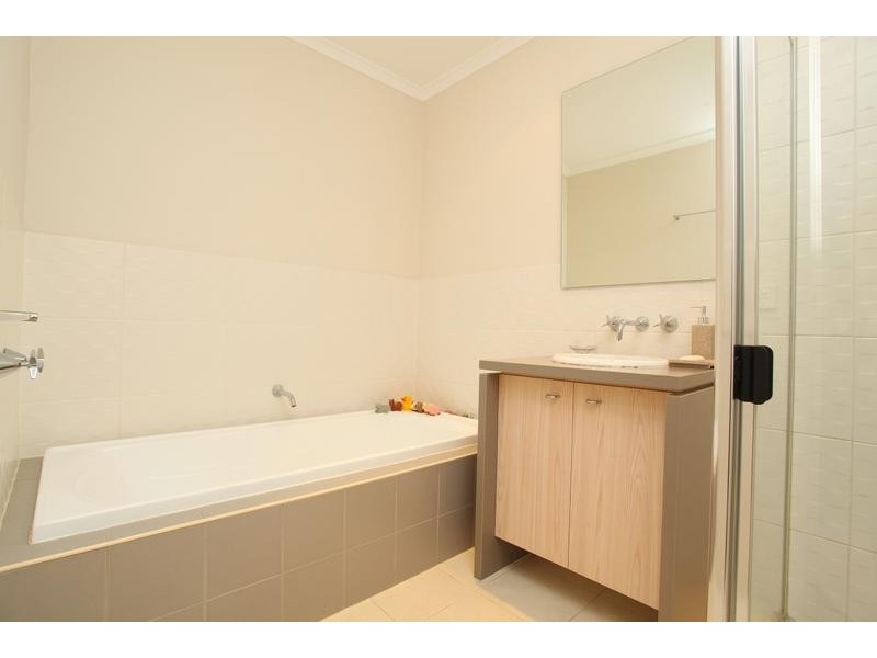 Taylors Hill VIC 3037