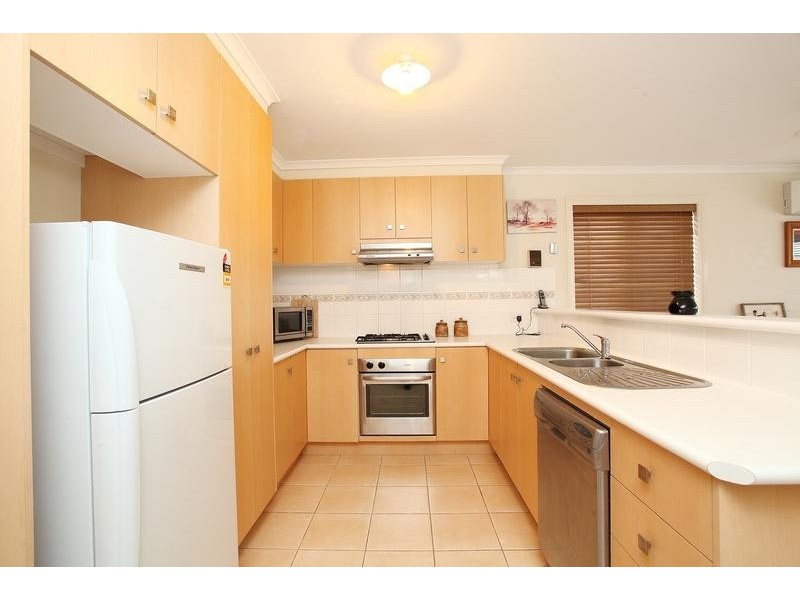 Taylors Hill VIC 3037