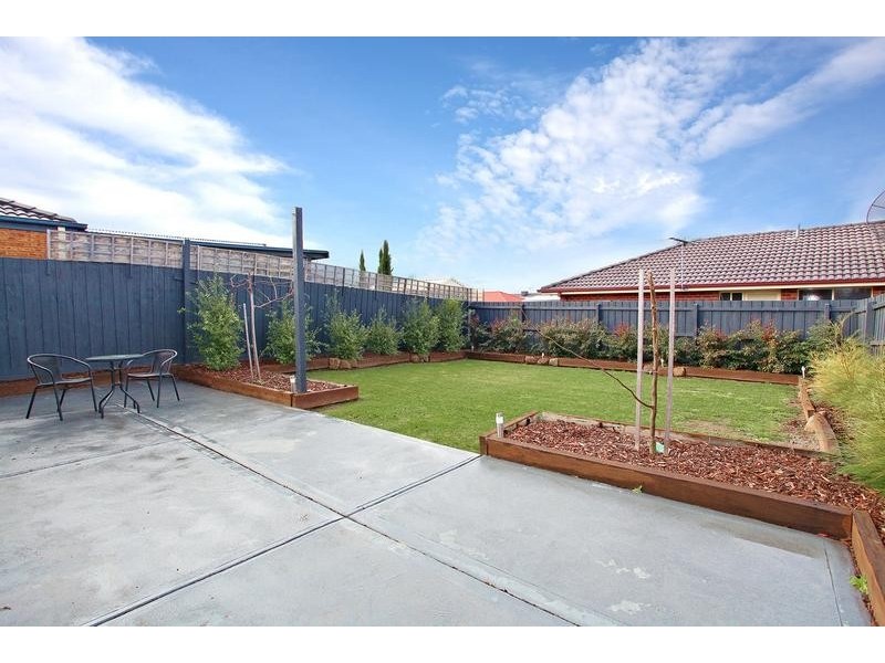 Taylors Hill VIC 3037