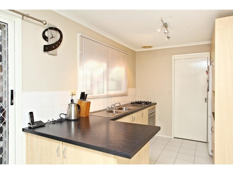 18 Poltava Walk, Delahey VIC 3037