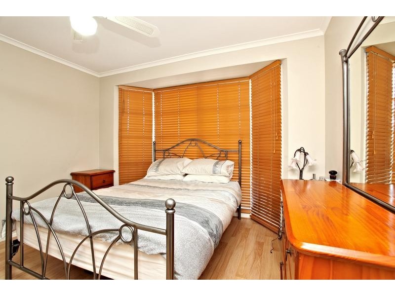 18 Poltava Walk, Delahey VIC 3037