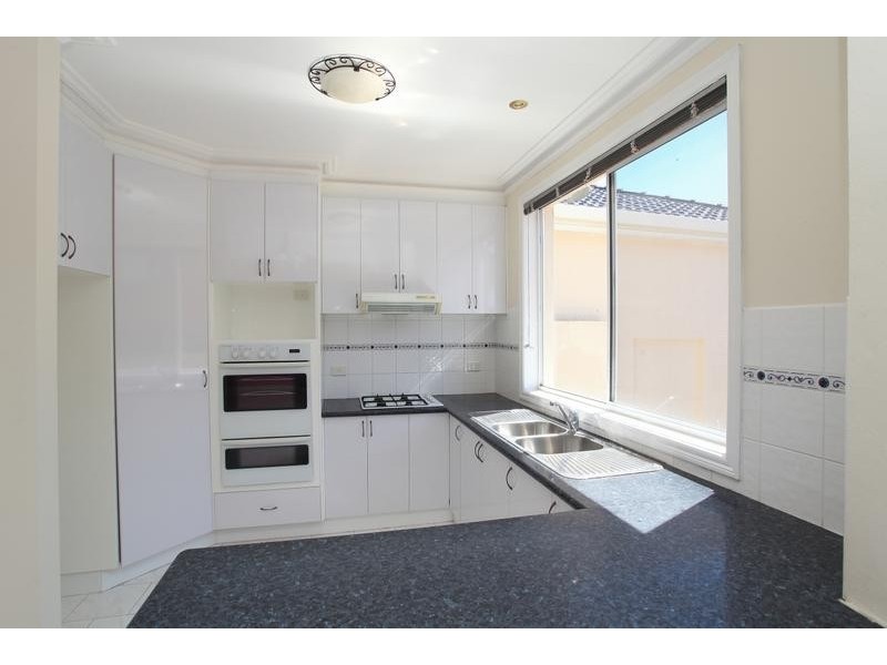 Taylors Hill VIC 3037