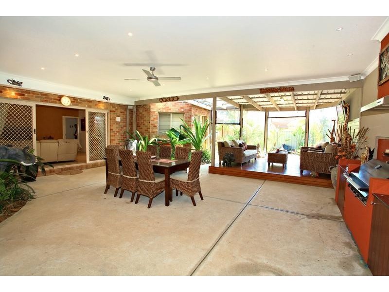 Taylors Hill VIC 3037