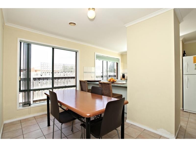 12 Mankina Circuit, Delahey VIC 3037