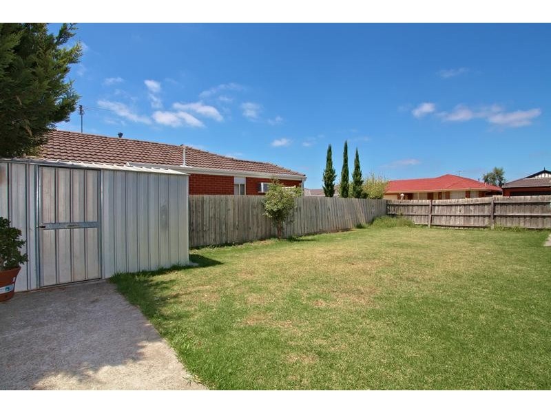 12 Mankina Circuit, Delahey VIC 3037