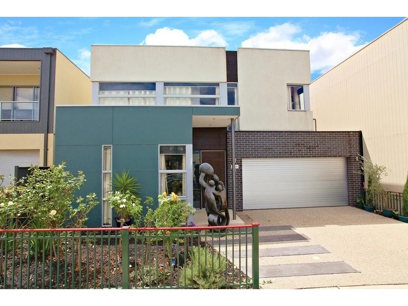 12 Kensington Street, Caroline Springs VIC 3023