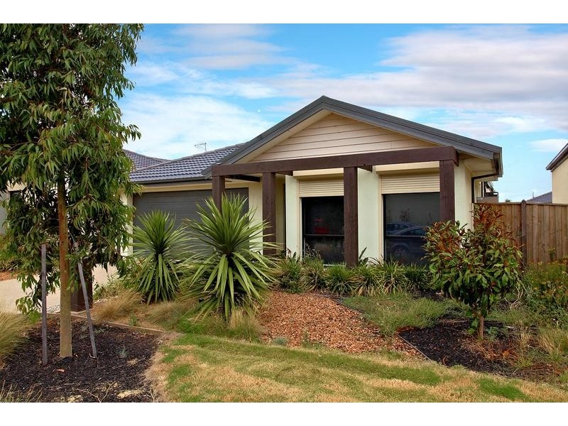 10 Cooma Place, Burnside Heights VIC 3023