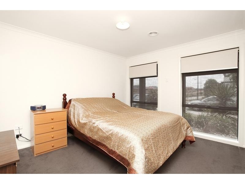 10 Cooma Place, Burnside Heights VIC 3023