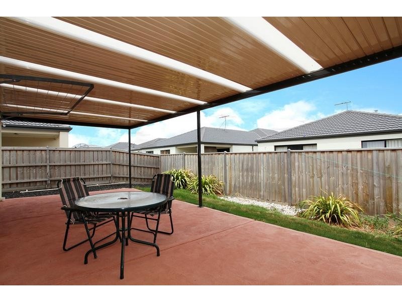 10 Cooma Place, Burnside Heights VIC 3023