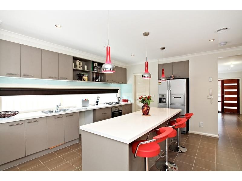 Caroline Springs VIC 3023