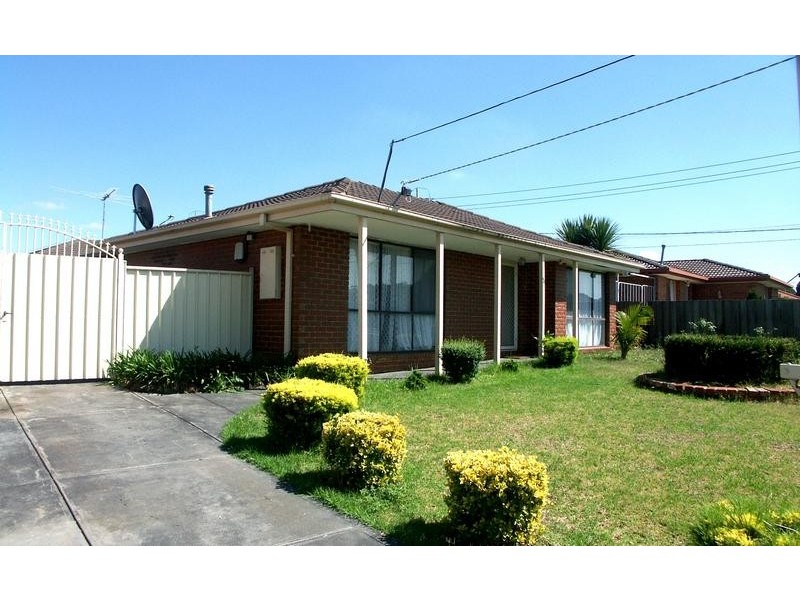 94 Kurung Drive, Kings Park VIC 3021