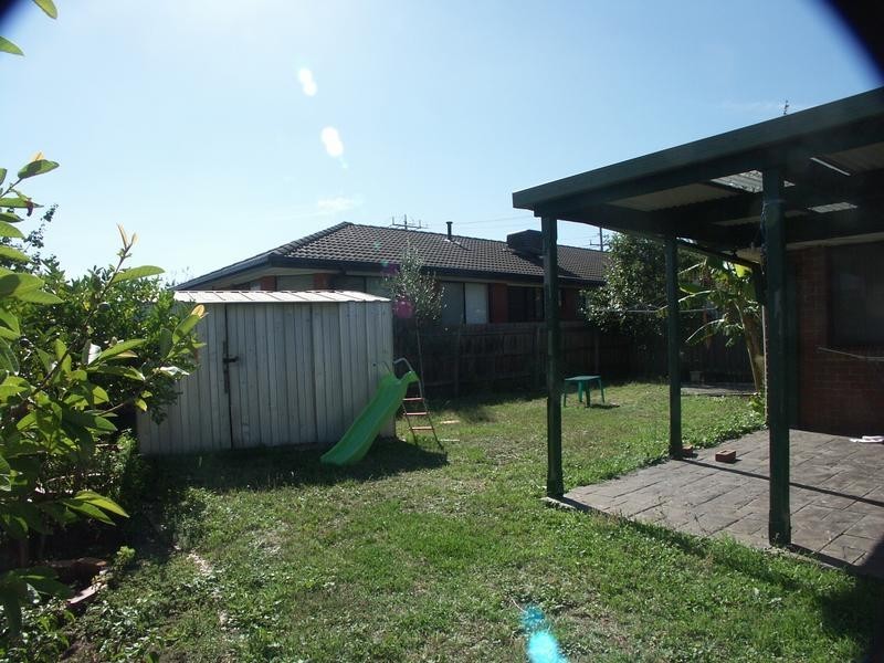 94 Kurung Drive, Kings Park VIC 3021
