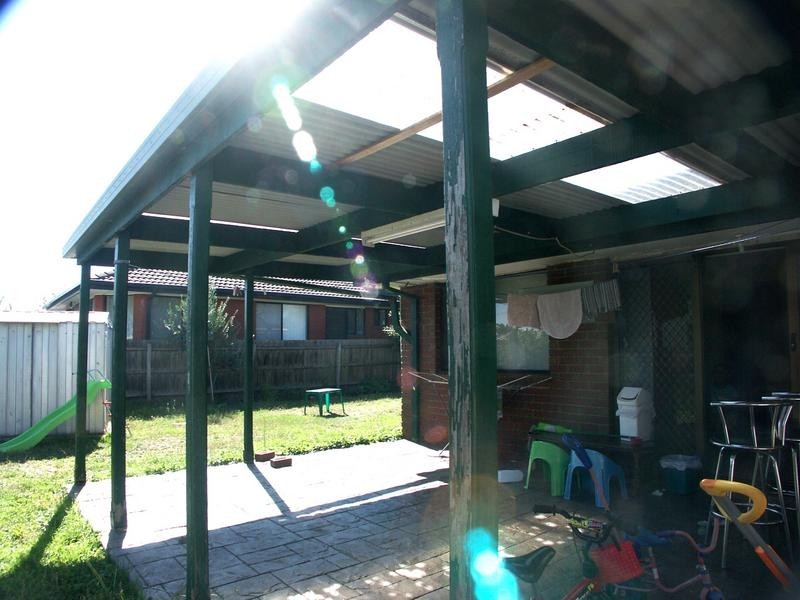 94 Kurung Drive, Kings Park VIC 3021