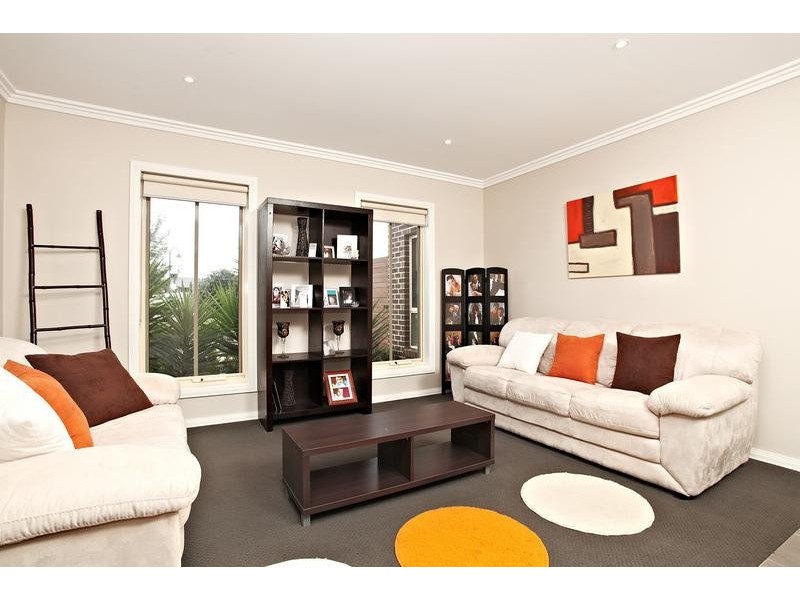 Taylors Hill VIC 3037