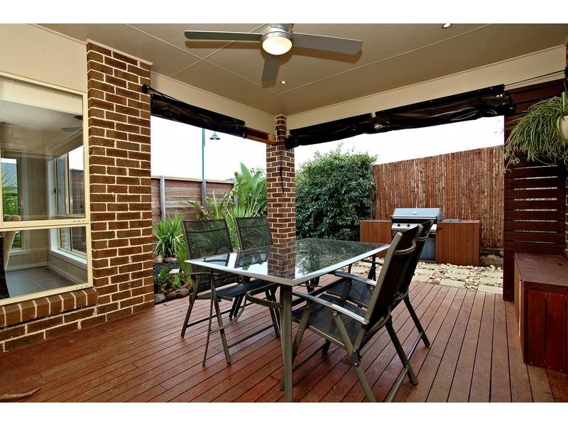 Taylors Hill VIC 3037