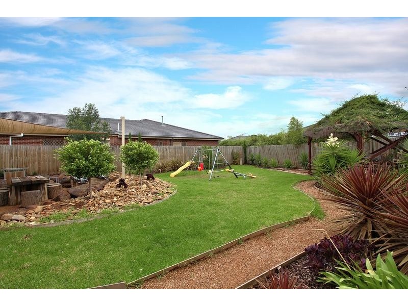 Taylors Hill VIC 3037