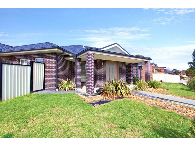 Cairnlea VIC 3023