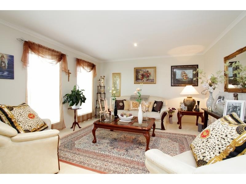 Taylors Hill VIC 3037