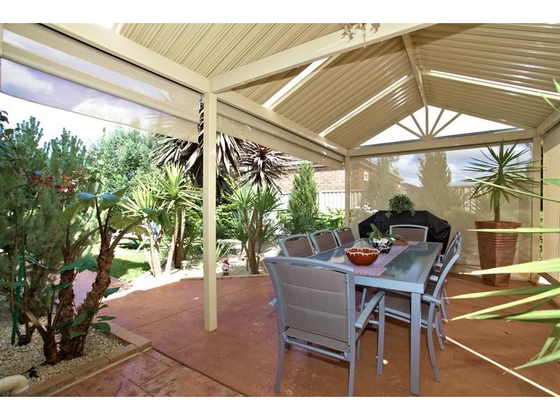 Taylors Hill VIC 3037