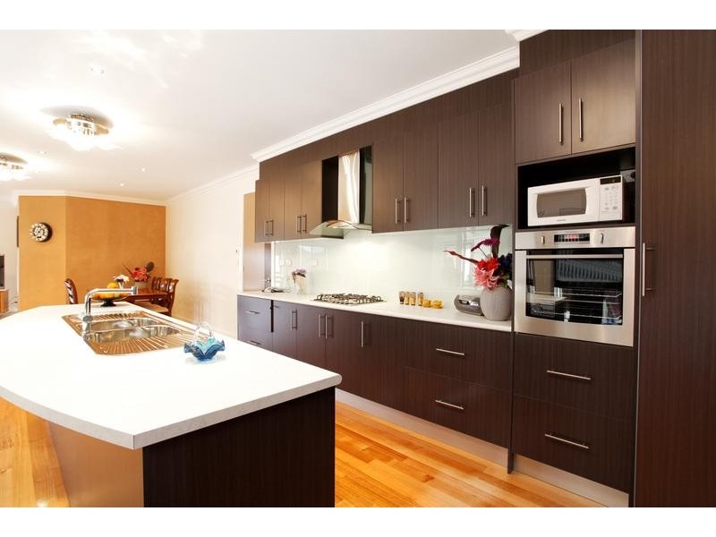 Caroline Springs VIC 3023