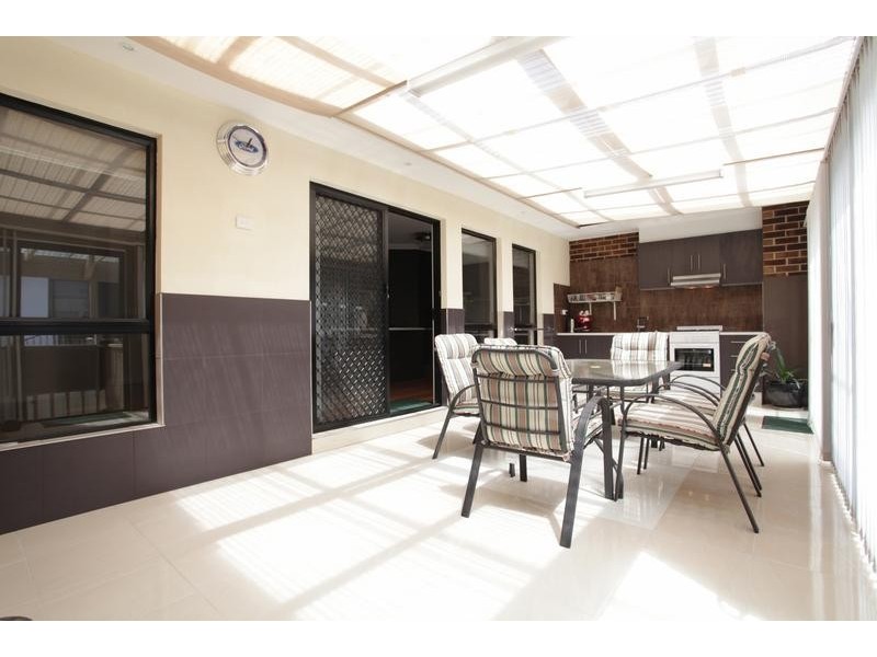 Caroline Springs VIC 3023