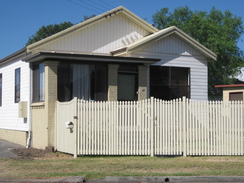 98 Prince St, Waratah NSW 2298