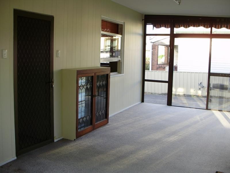 98 Prince St, Waratah NSW 2298