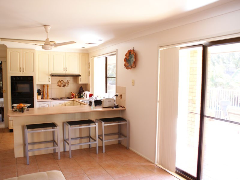 61 Ian Street, Eleebana NSW 2282