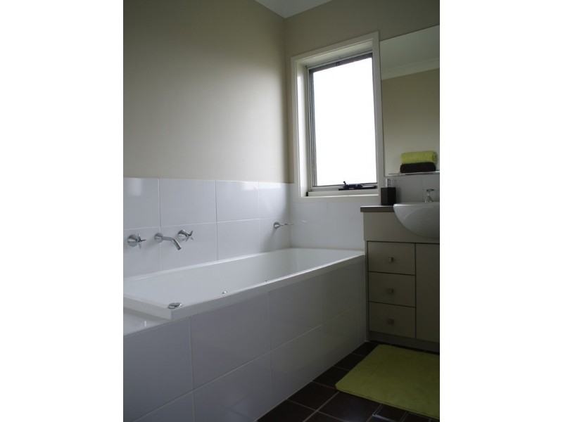 32 Crown Street, Stockton NSW 2295