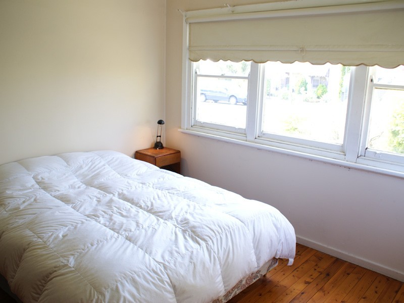 1 Roxburgh St, Stockton NSW 2295