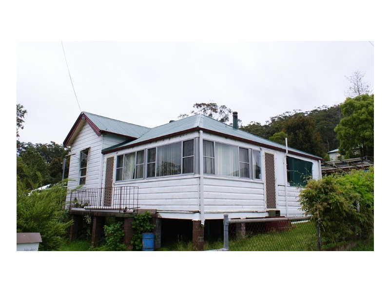 11 Heaton Street, Awaba NSW 2283