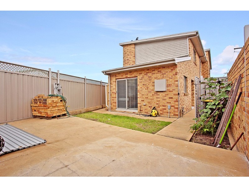 36 Queen Street, Stockton NSW 2295