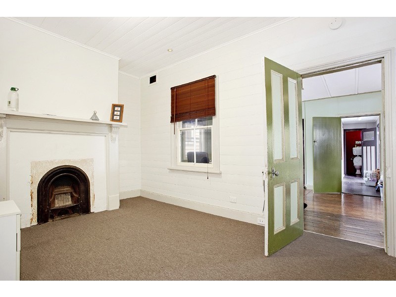 4 Dulling Street, Waratah NSW 2298