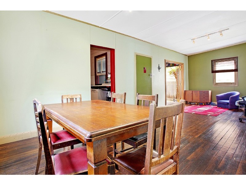 4 Dulling Street, Waratah NSW 2298