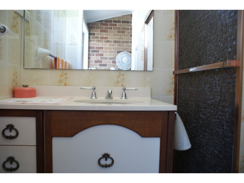 8 Phoebe Street, Islington NSW 2296