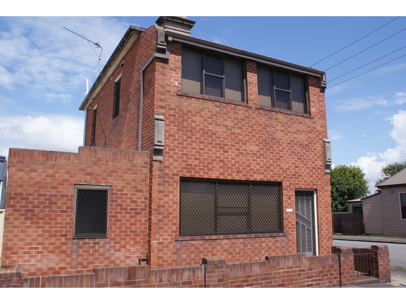 8 Phoebe Street, Islington NSW 2296