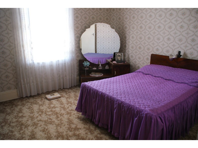 8 Phoebe Street, Islington NSW 2296