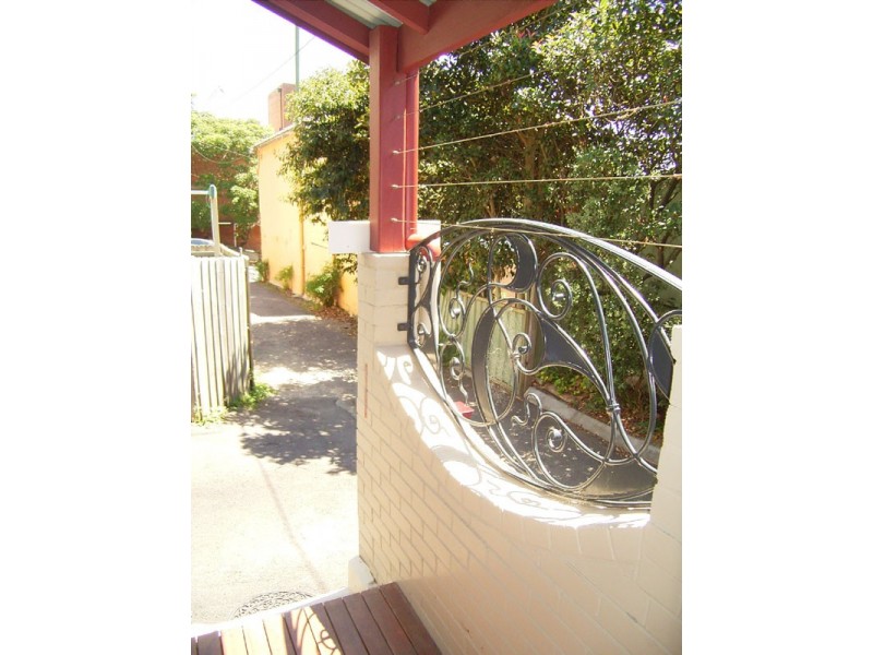 10 Carlton Street, The Hill NSW 2300