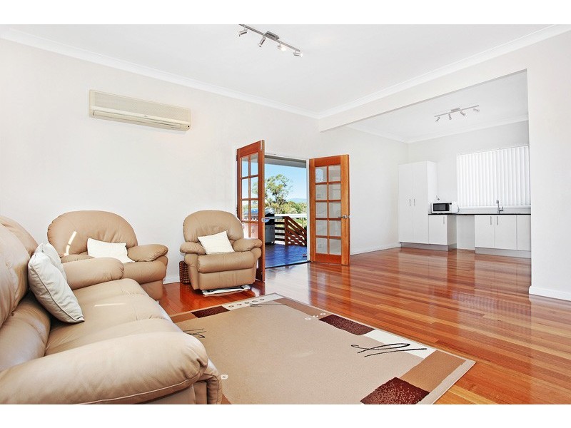 2 Bridge Street, West Wallsend NSW 2286