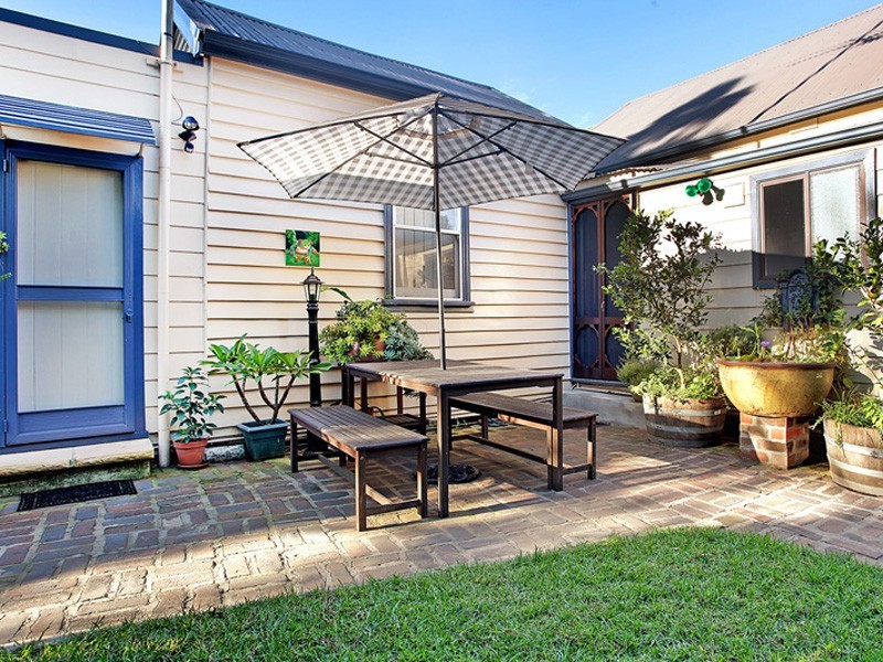 2 Dulling Street, Waratah NSW 2298