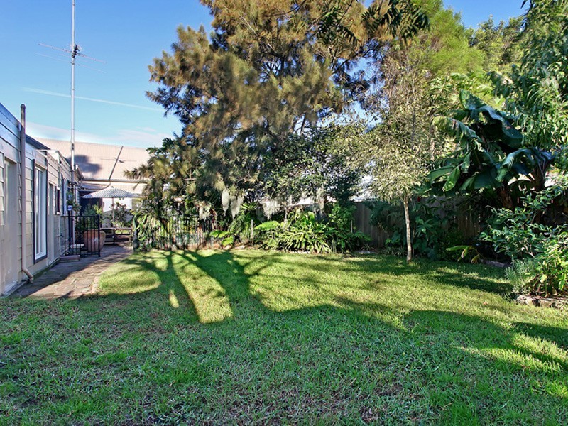 2 Dulling Street, Waratah NSW 2298