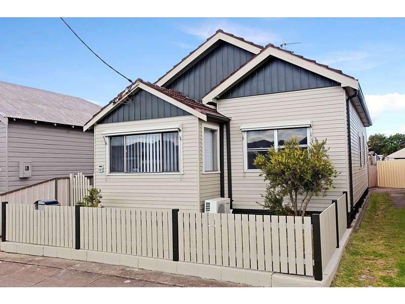 67 Macquarie Street, Mayfield NSW 2304