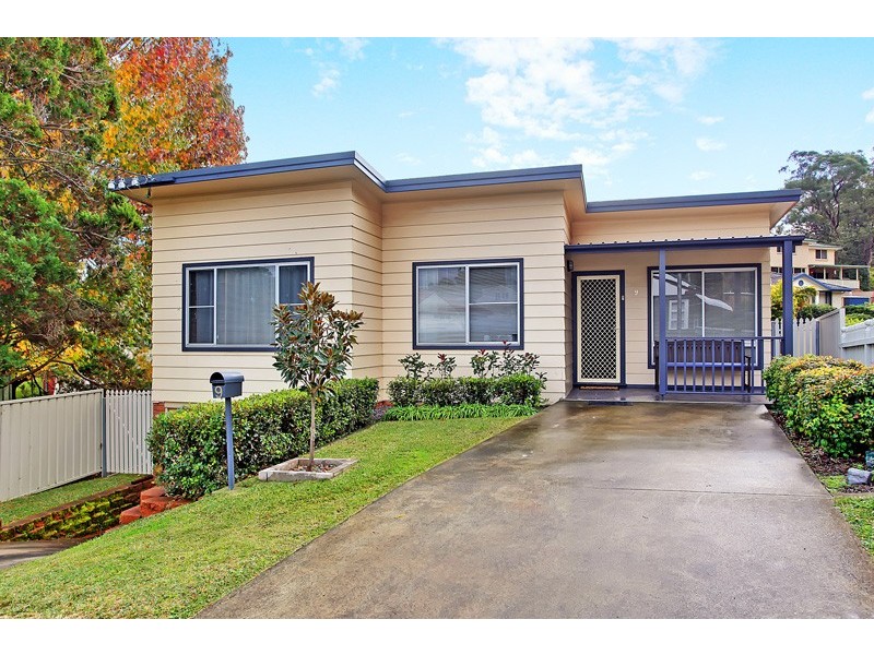 9 Maurene Crescent, Charlestown NSW 2290