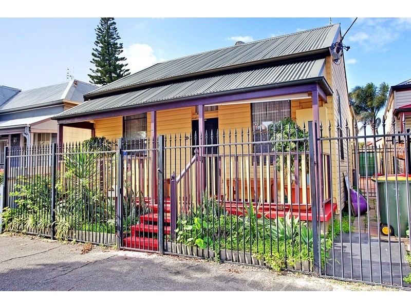 1 Lewis St, Islington NSW 2296