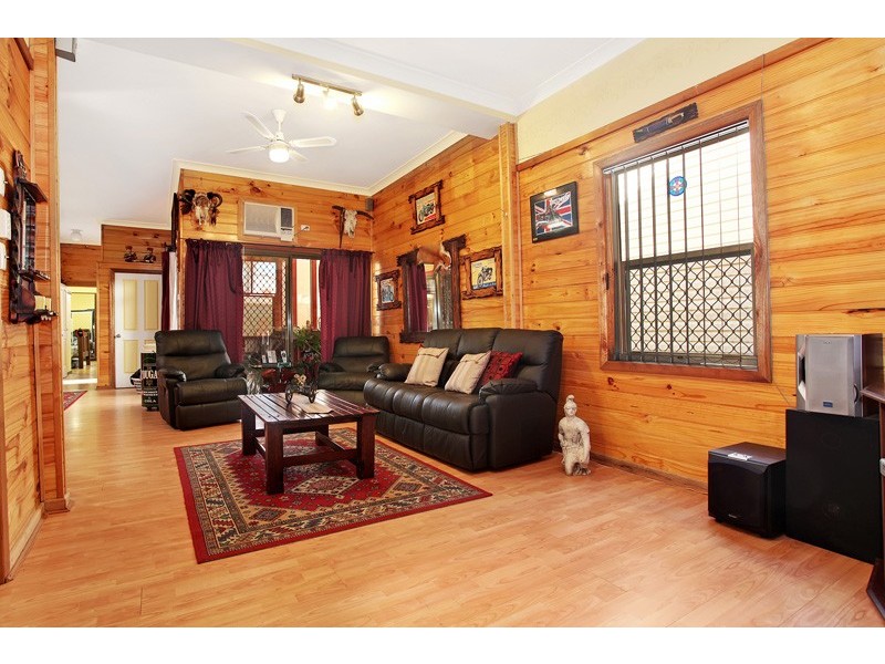 1 Lewis St, Islington NSW 2296