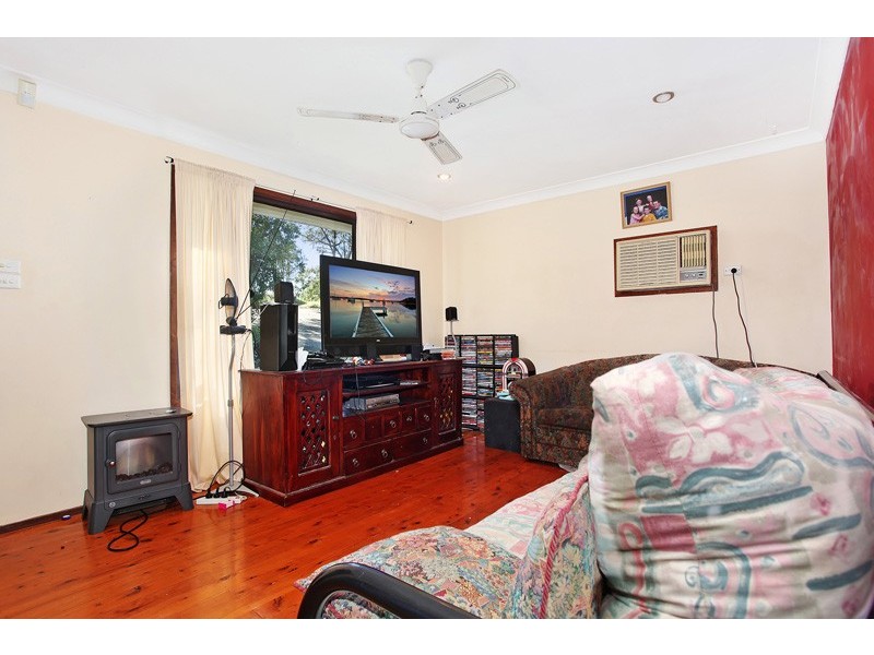 21 Dunkley Parade, Mount Hutton NSW 2290