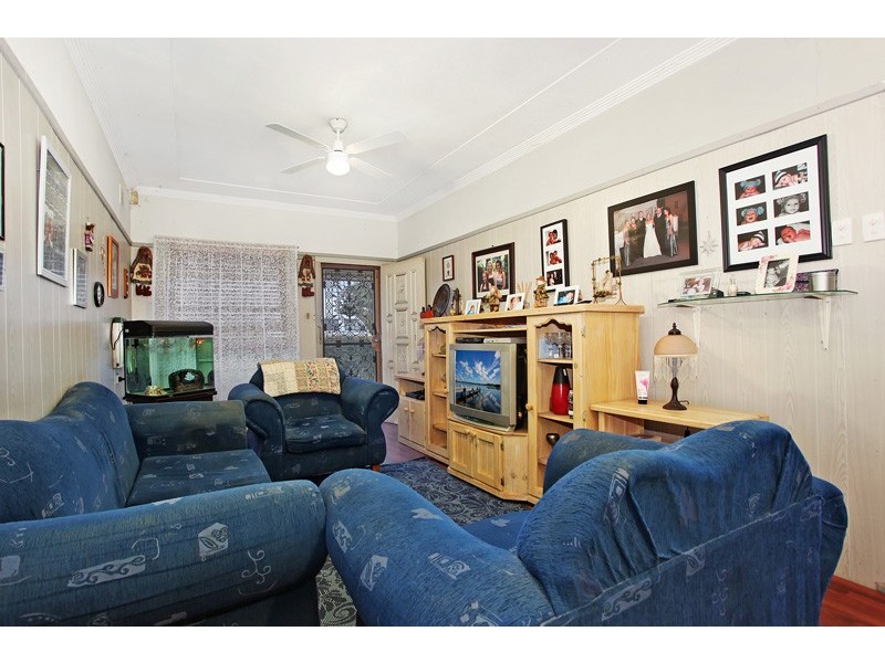 50 Railway Pde North, Blackalls Park NSW 2283