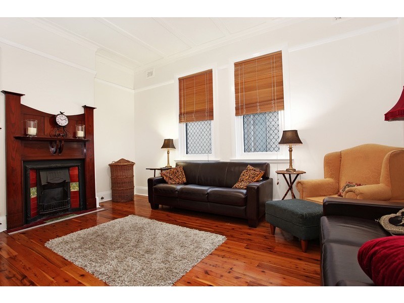 213 Denison Street, Hamilton NSW 2303